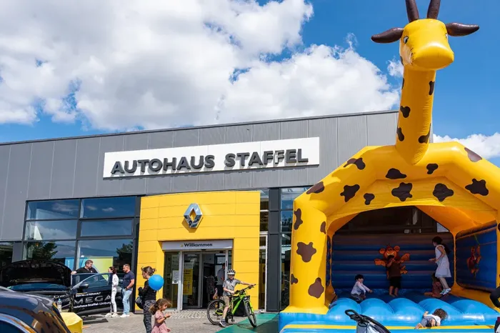 Galeriebild vom Tag der offenen Tür im Gewerbegebiet NordKap in Limburg-Offheim